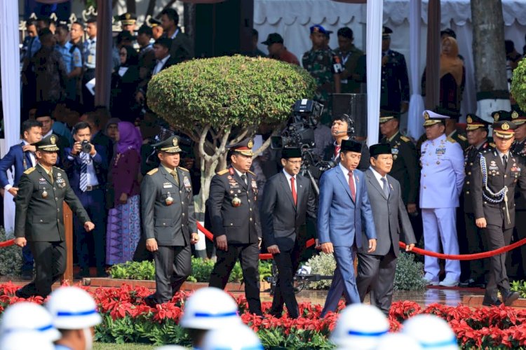 Presiden Jokowi Pimpin Upacara Hari Kesaktian Pancasila di Lubang Buaya, Kapolri Turut Mendampingi*