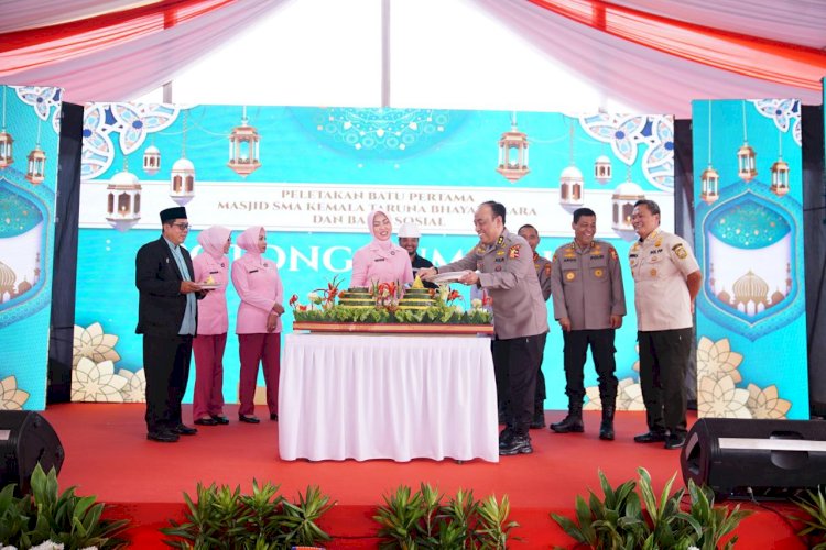 *Ground Breaking Masjid SMA Kemala Taruna Bhayangkara, Irjen Pol Dedi Prasetyo: Kontribusi Polri Persiapkan SDM Unggul Menuju Indonesia Emas 2045*