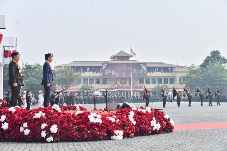 *Presiden Jokowi Hadiri Apel Kesiapan Pengamanan Pelantikan Presiden dan Wakil Presiden 2024*