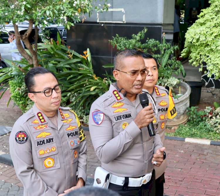 Polisi Buka Tutup Sudirman-Thamrin Saat Iring-iringan Presiden dan Wapres*