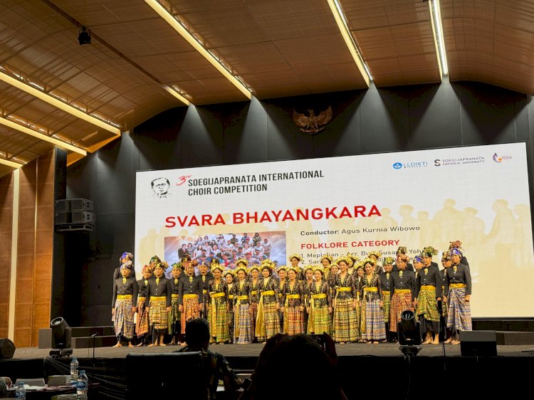 *Tampil di Kompetisi Paduan Suara Internasional, Svara Bhayangkara Polri Masuk 5 besar dan Raih _Impresive Stage Performance”_*