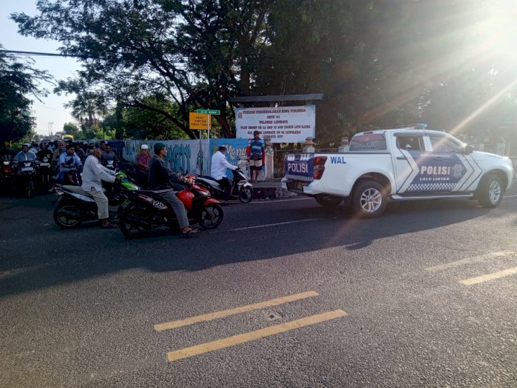 Polres Lembata Laksanakan Rangkaian pengamanan serta Pengawalan 12 Orang Jamaah Haji Asal Kabupaten Lembata