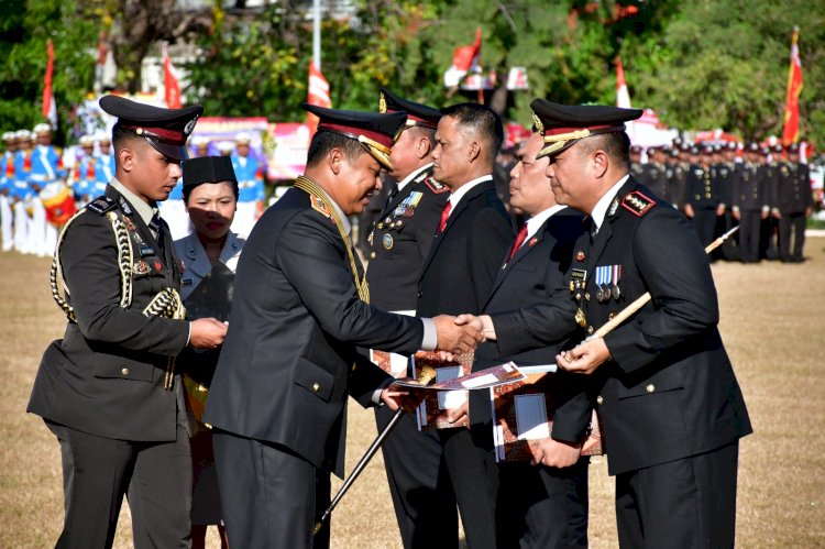 Kapolda NTT Berikan Penghargaan kepada 194 Personel Berprestasi, Dorong Semangat Dedikasi dan Inovasi*