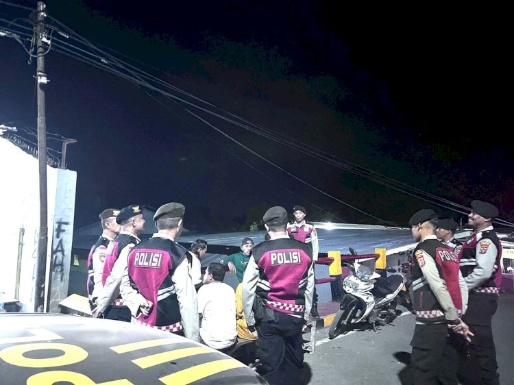 Samapta Polres Lembata melakukan Patroli Rutin Dalam Rangka Menjaga Stabilitas Kamtibmas.