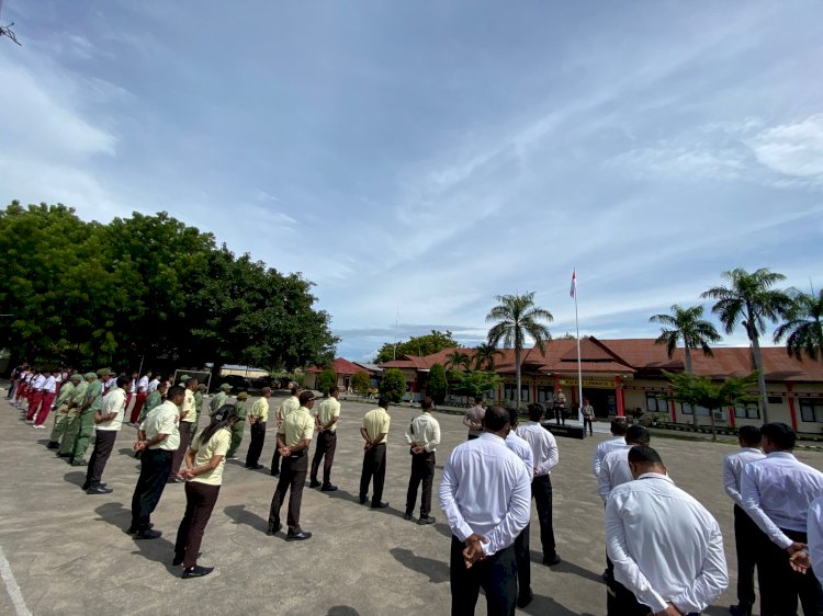 Polres Lembata melaksanakan apel siaga kamtibmas jaga ntt untuk indonesia tingkat polres lembata