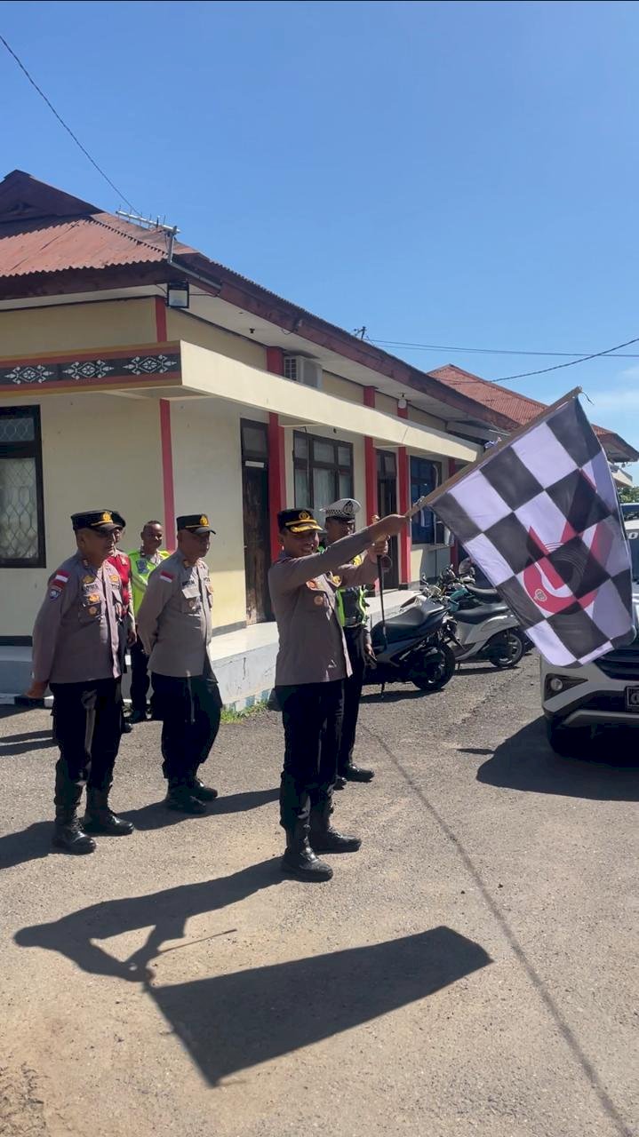 Polres Lembata Salurkan Air Bersih untuk Warga Ile Ape, Wujud Kepedulian Menyongsong Hari Bhayangkara ke-80.
