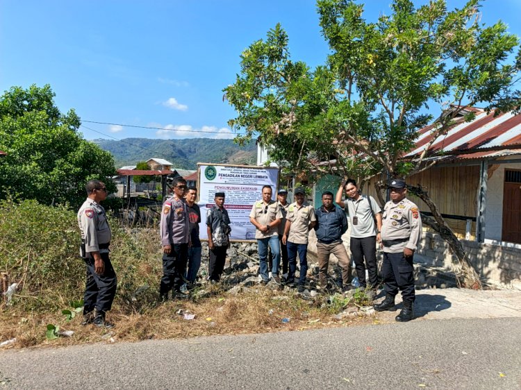 Polsek Omesuri Laksanakan Pengamanan Eksekusi Lahan Sengketa Tanah di Desa Balauring Berjalan Aman dan Kondusif.