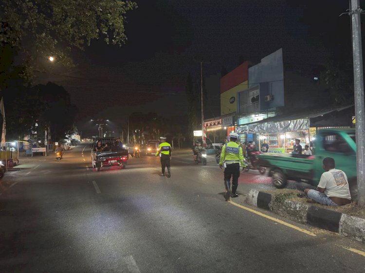 Jaga Kamtibmas dan Kamseltibcarlantas, Satlantas Polres Lembata Gelar Patroli Cipta Kondisi di Kota Lewoleba.