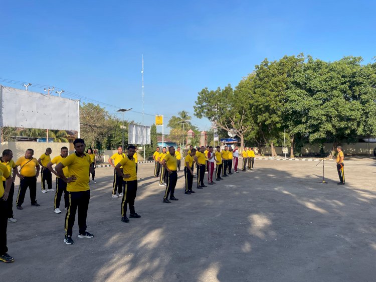 Jaga Kebugaran dan Kekompakan, Personel Polres Lembata Gelar Olahraga Pagi dan Futsal Bersama.