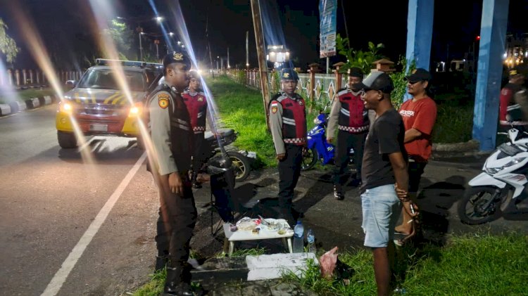 Patroli Perintis Presisi Samapta Polres Lembata Hadir Jaga Keamanan Malam Hari.