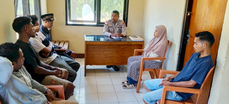 POLSEK BUYASURI HADIR, REDAM KONFLIK REMAJA DI DESA UMALEU .