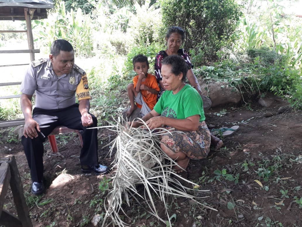 Bripka Saiful minta warga bantu aparat desa pelihara kamtibmas di desa tersebut